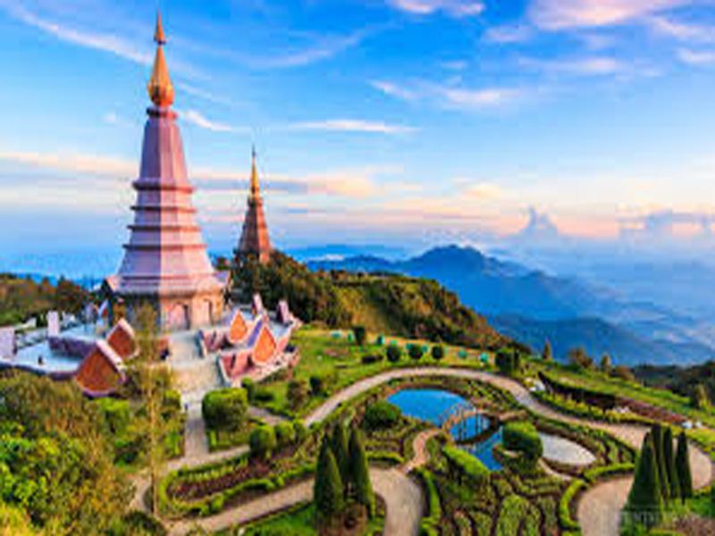 Doi Suthep Temple & Doi Inthanon National Park Private Day Tour. (PON-5)