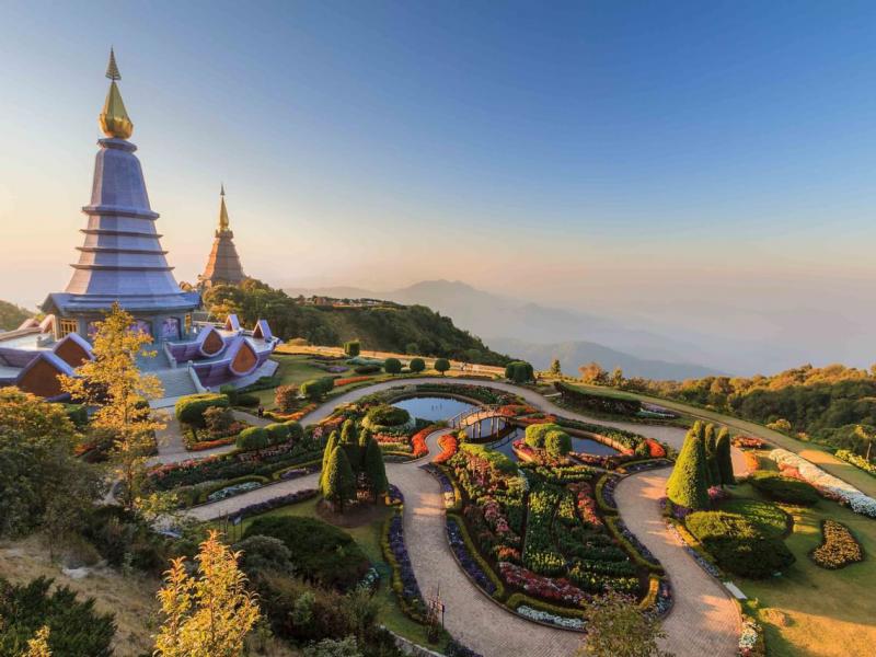 Chiang Mai: Doi Inthanon National Park Visit and Guided Hike. (PON-8)